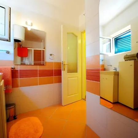 House Mari *